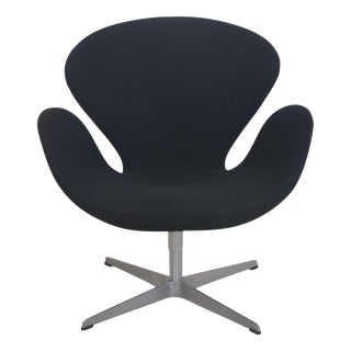 Swan Chair in Black Hallingdal Fabric by Arne Jacobsen, 2006 For Sale