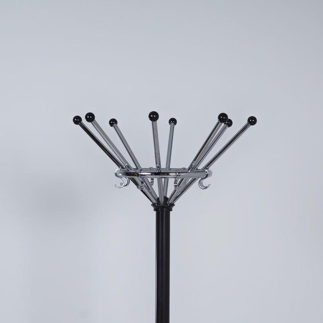 Model 1016 Coat Rack in Chrome and Black Steel by W.H. Gispen for Dutch Originals, 2010s For Sale - Image 4 of 9