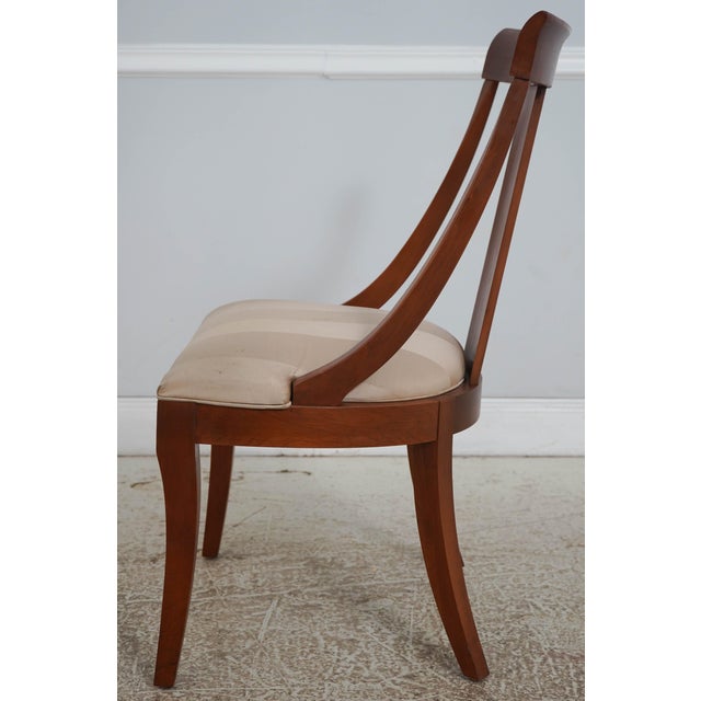 Traditional Set of 4 Ethan Allen Medallion Cherry Dining Chairs For Sale - Image 3 of 18