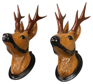 Carved Roe Deer Heads Wall Mounts, Germany, 1930s, Set of 2