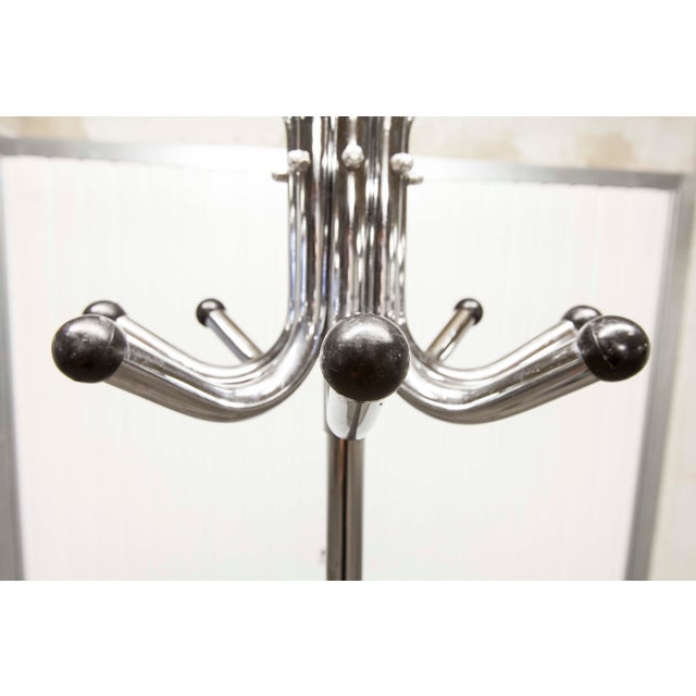 Black Industrial Rotating Parrot Coat Rack with 16 Hooks in Chrome-Plated Metal, 1960s For Sale - Image 8 of 18