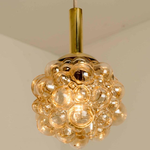 1970s Cascade Fixture with Eight Bubbled Glass Pendants attributed to Helena Tynell, Germany, 1970s For Sale - Image 5 of 15