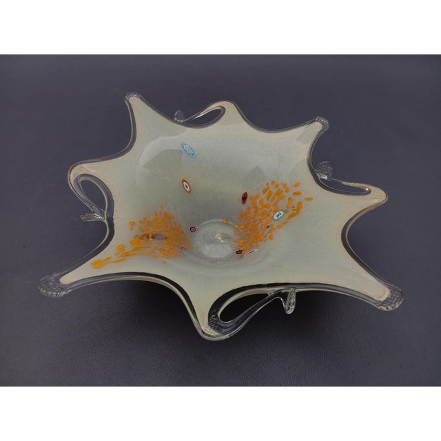 Wonderful pocket-emptying centerpiece in submerged Murano glass, particular design with central murrine, excellent Italian...
