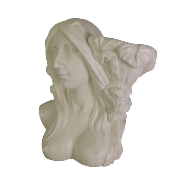 Modernist Ceramic Bust Vase, in Good conditions. Designed 1920 to 1949 I have official proof of authenticity such as...