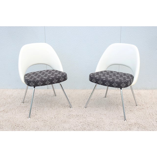 Stunning Authentic Mid century modern pair of Saarinen Executive armless chairs by Knoll, One of Knoll most popular...