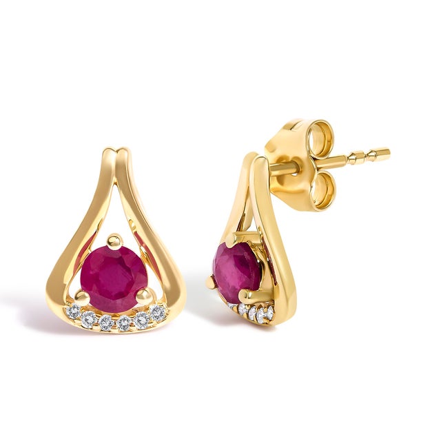 Contemporary 14K Yellow Gold Red Ruby and Diamond Accent Teardrop Stud Earrings, Pair For Sale - Image 3 of 4