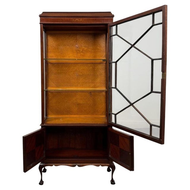 2000 - 2009 Antique Early 20th Century Mahogany Display Cabinet Vitrine For Sale - Image 5 of 11