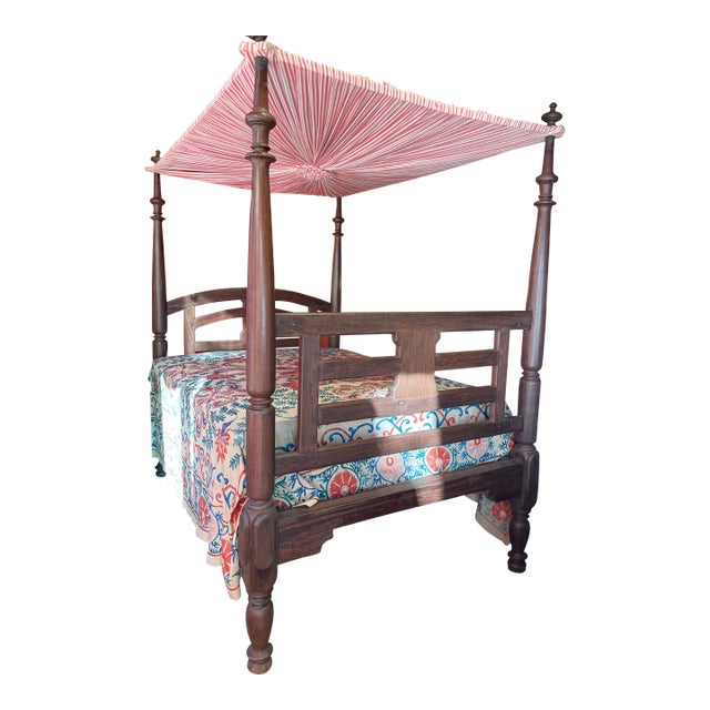 Early 20th Century Anglo Indian Rosewood Bed For Sale