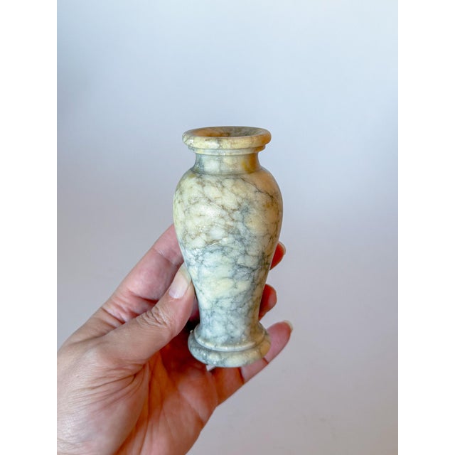 Beautiful vintage small Italian carved alabster marble bud vase, with the best satin soft finish. Marked Italy on the...