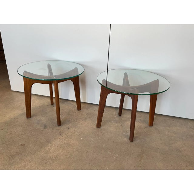 Wood Mid-Century Modern Adrian Pearsall Glass Top End Tables, Unsigned - Set of 2 For Sale - Image 7 of 13