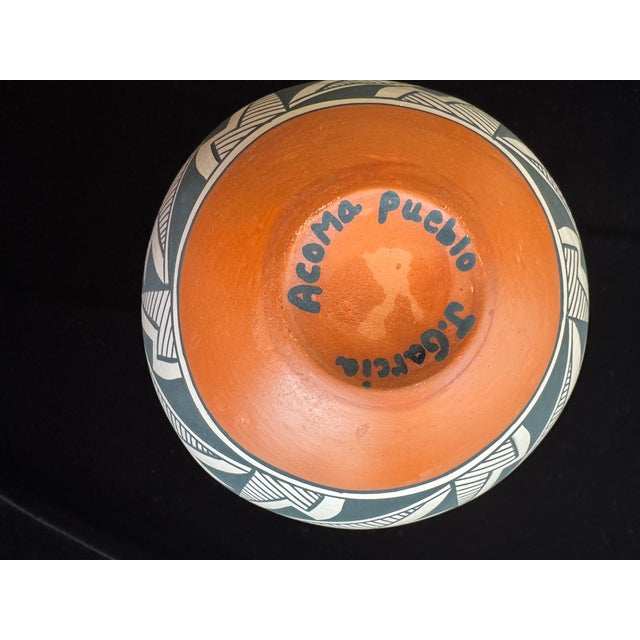 Native American Acoma Pueblo Pottery Jar by J. Garcia — Bold Geometric Lightning Motif, Hand-Coiled, 6" For Sale - Image 3 of 8