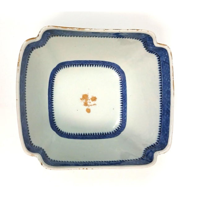 Antique Chinese Export Armorial Bowl For Sale - Image 4 of 9