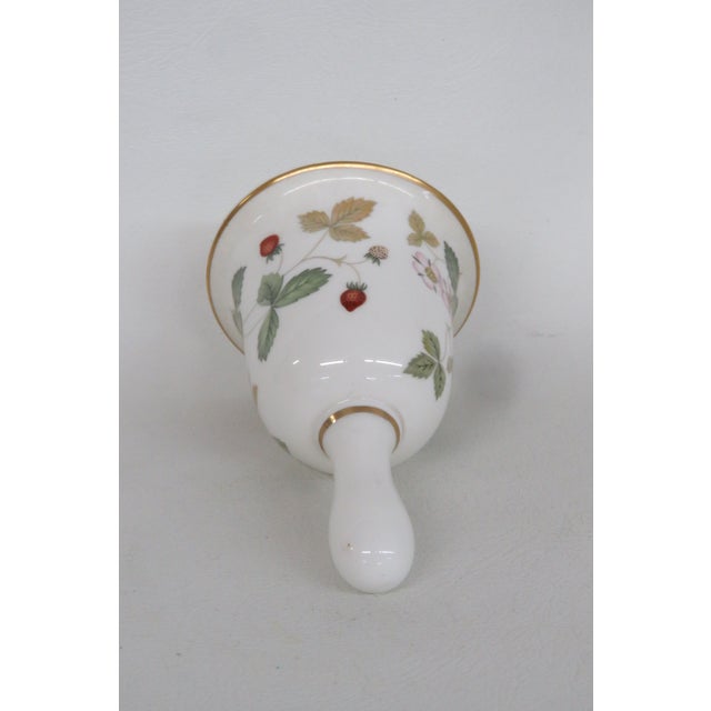Wedgwood England Wild Strawberry Bell Fine Bone China With Gold Gilt Trim 4738b For Sale - Image 10 of 10