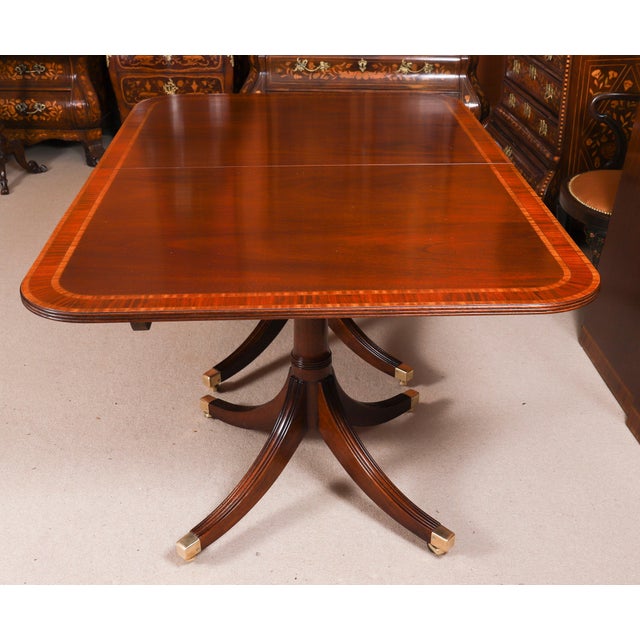 Wood Vintage George III Dining Table by William Tillman and Chairs, 1980s, Set of 11 For Sale - Image 7 of 18