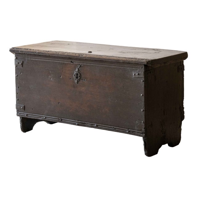 18th Century Walnut Trunk For Sale