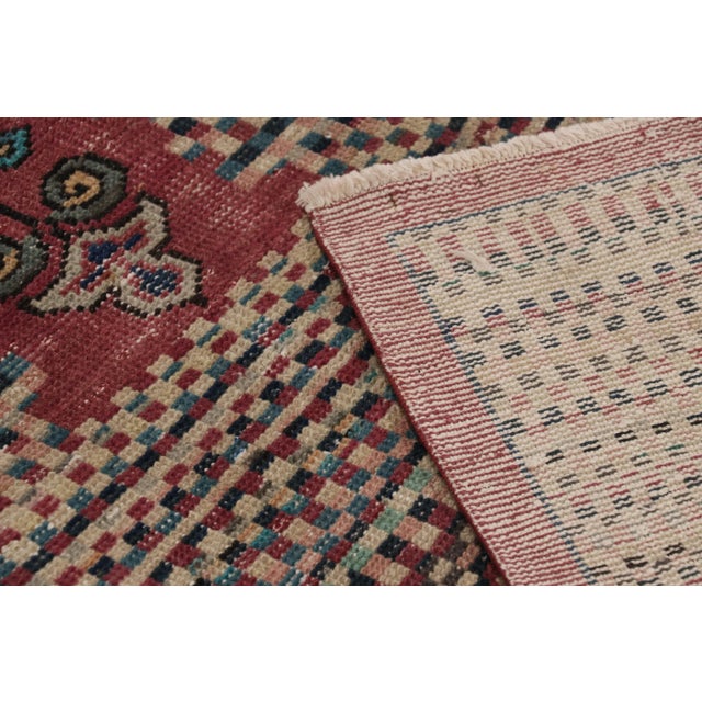 Textile Vintage Turkish Runner, Brown With Floral Medallions and Patterns– Rug & Kilim For Sale - Image 7 of 7