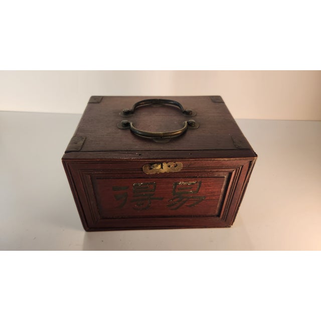 Stunning Antique Travel Mahjong Set From the 1920s For Sale In New York - Image 6 of 17