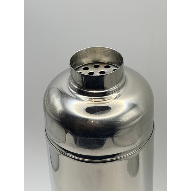 1990s Vintage Stainless Steel Bullet Cocktail Shaker | Modernist Barware | 11” Tall For Sale - Image 5 of 7