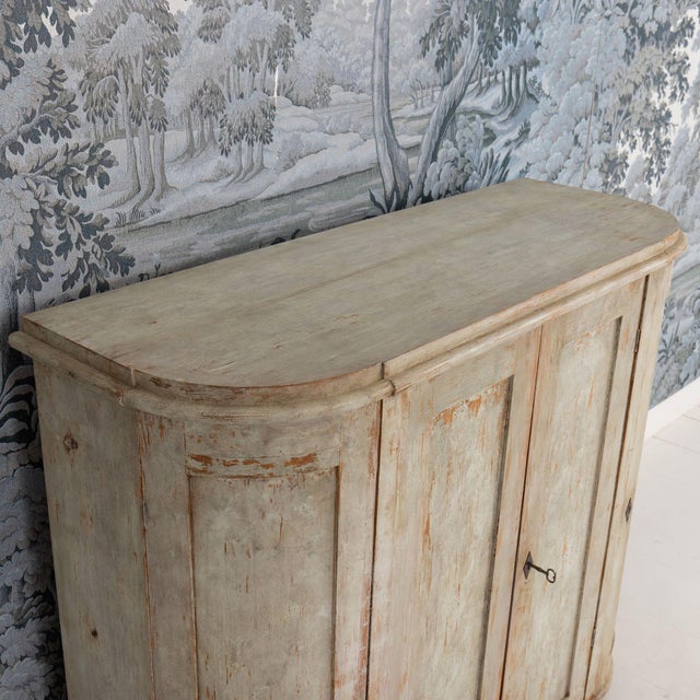 19th C. Swedish Gustavian Period Buffet With Demilune Sides in Original Paint For Sale In Wichita - Image 6 of 15