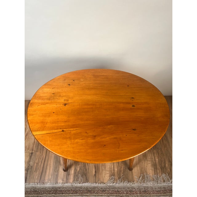 Late 18th Century Antique American Queen Anne Maple Tavern Table, New England, Circa 1760–1790 For Sale - Image 5 of 9