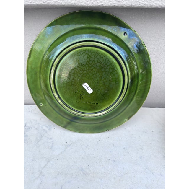 French Country 19th Majolica Bird Sarreguemines Plate For Sale - Image 3 of 6