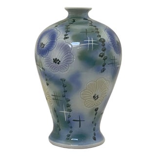 Artistic Pastel Flower Pattern Porcelain Round Baluster Art Vase For Sale