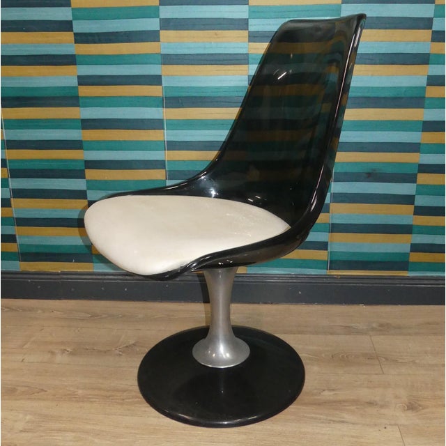 Space Age Acrylic Glass Tulip Swivel Chairs from Chromcraft, USA, 1970s, Set of 4 For Sale - Image 6 of 13