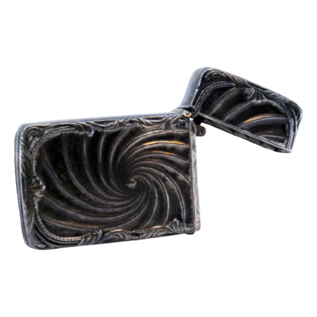 Silver Matchbox with Reliefs and Central Vortex For Sale