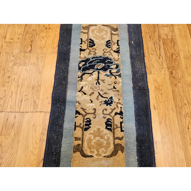 Antique Chinese Peking Runner, Hand-Knotted Wool, Ivory & Navy, 1880s, 2' x 10' For Sale - Image 4 of 9