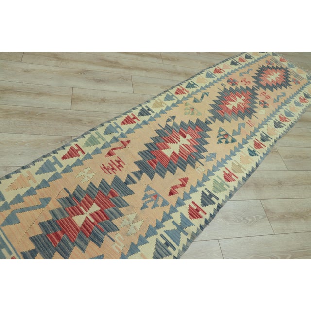 1970s Southwetern Style Handmade Beige Kilim Runner Rug For Sale In Sacramento - Image 6 of 10