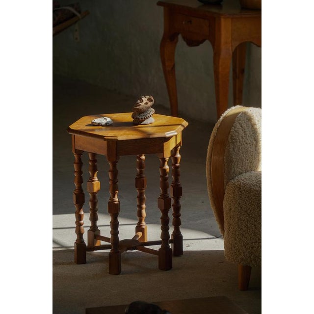 Mid-Century Modern Danish Hexagon Side Table in Oak with Turned Legs, 1950s For Sale - Image 16 of 18