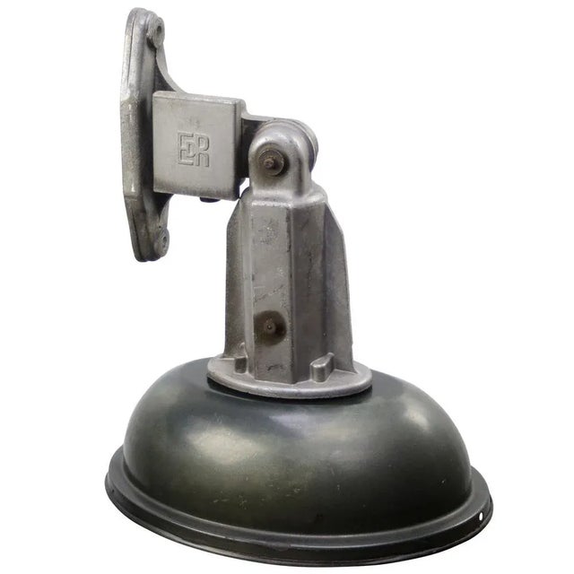 French industrial wall light. Cast aluminum wall pieces with black / green enamel shade. Size wall mount 25 × 6 cm E27 /...
