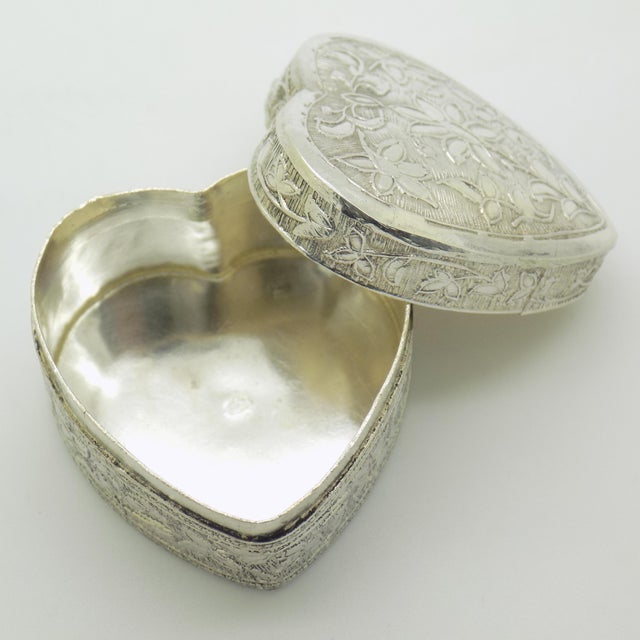 Vintage Italian Genuine Silver 800 Heart-Shaped Trinket Box with Floral Detail, 1980s For Sale - Image 3 of 13