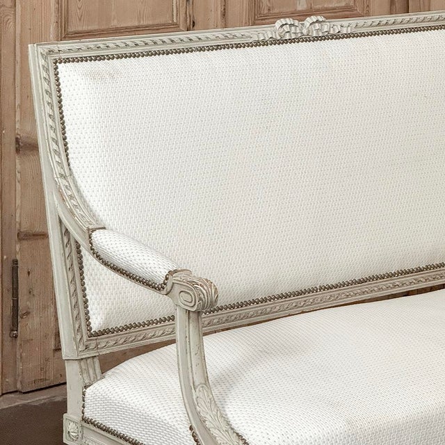 19th Century French Louis XVI Painted Canapé ~ Settee For Sale In Dallas - Image 6 of 18