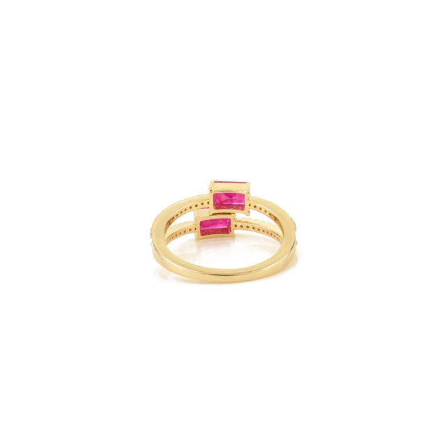 Ruby Red 14k Yellow Gold Prong Set Ruby Diamond Split Bypass Ring Size 5 For Sale - Image 8 of 13