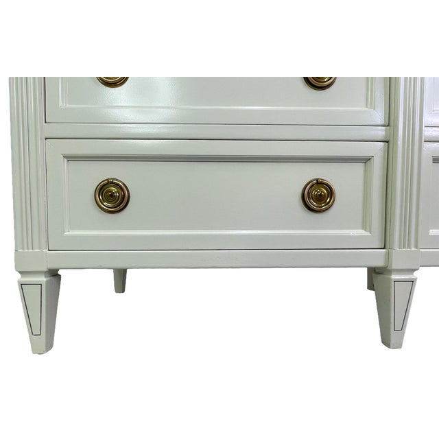 American of Martinsville Lacquered Dresser in Off-White With Brass Hardware, Transitional Style, 1970s For Sale - Image 16 of 17