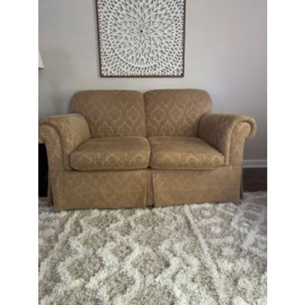 Sherrill Traditional Rolled-Arm Damask Loveseat For Sale In Detroit - Image 6 of 8