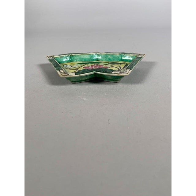 Set of 7 Chinese Porcelain Dishes, 18th Century, Kangxi For Sale - Image 9 of 12