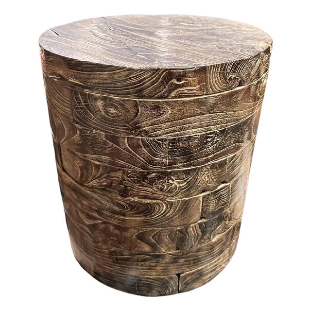 Hand-Crafted Round Side Table in Mango Wood, Organic Modern Design For Sale