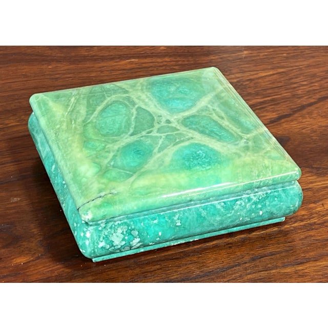 Vintage Italian Green Alabaster Swivel Top Lidded Vanity / Trinket Box For Sale - Image 4 of 8