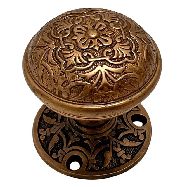 Add a finishing touch of quality hardware to your door with this exceptional American cast bronze door knob produced by...