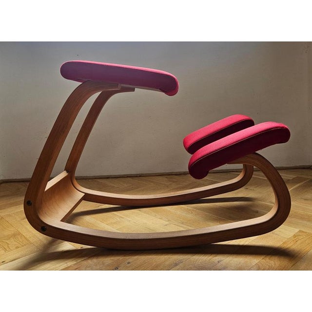 Mid-Century Balance Variable Knee Chair by Peter Opsvik for Stokke, Norway, 1980s For Sale - Image 10 of 11