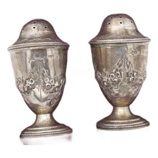 English Silver Salt and Pepper Shakers, 1840s, Set of 2 For Sale