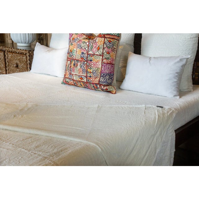 1990s Fionee Applique Coverlet For Sale - Image 5 of 7