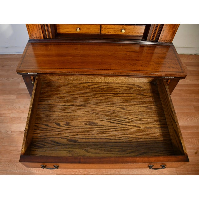 1900s English Hepplewhite Mahogany Inlaid Secretary / Tambour Writing Desk For Sale - Image 13 of 18