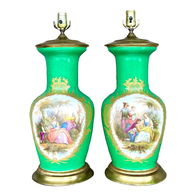 Vintage Regency Stiffel Figurative Lamps - a Pair For Sale