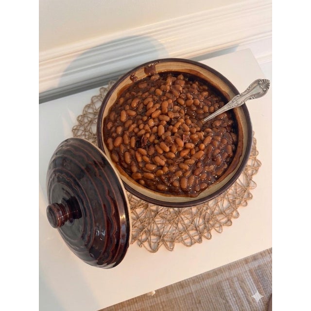 Ceramic Vintage Mar-Crest Daisy Dot Covered Casserole Pot on Tripod Stand, 3 Pieces For Sale - Image 7 of 7