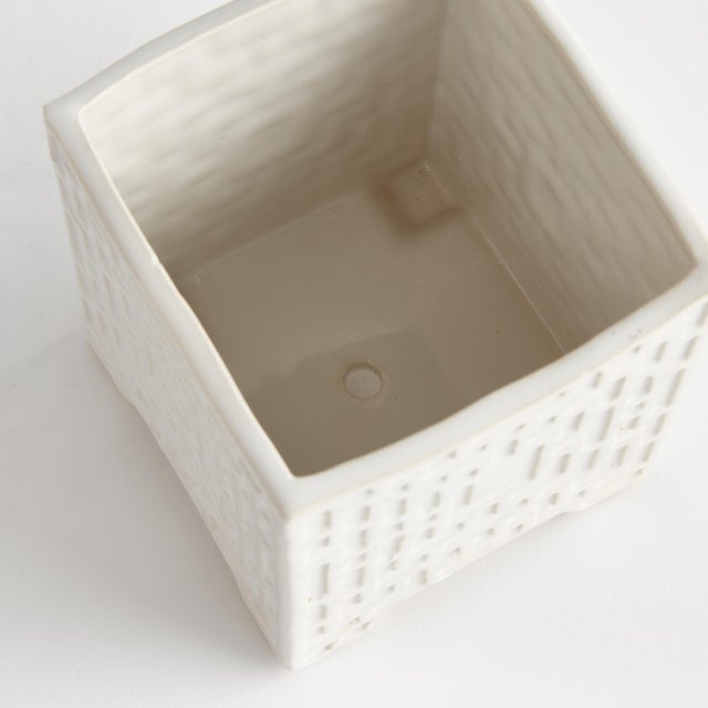Kenneth Ludwig Chicago Mazie Pot For Sale - Image 4 of 4