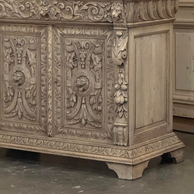 19th Century French Renaissance Revival Carved Bookcase in Stripped Oak For Sale - Image 9 of 18