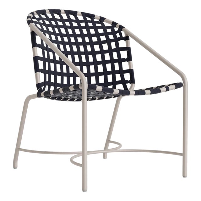 Brown Jordan Kantan Aluminum Suncloth Arm Chair, Dove frame with Marine fabric For Sale